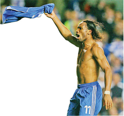 Drogba is on the verge of following Anelka to China for an even bigger sum. Net photo.