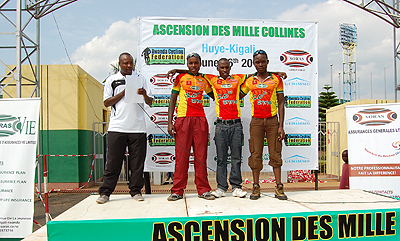 Benediction cycling club led by Team Rwanda rider Nathan Byukusenge (C) successfully defended their title. The Sunday Times / FERWACY.