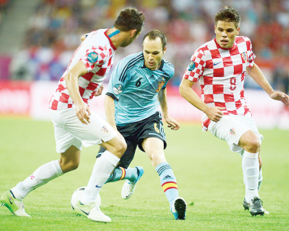 Spainu2019s midfield maestros are once again running the show, but Croatia managed to hang in there until very late. Net photo.
