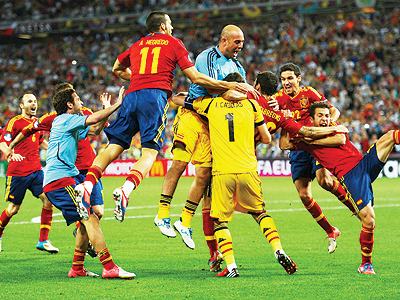 Despite Portugal's resillience it will be the reigning champions who will meet Italy in the final of Euro 2012. Net photo.