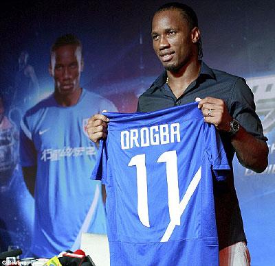 Didier Drogba has been unveiled at his new club, Shanghai Shenhua. Net photo.