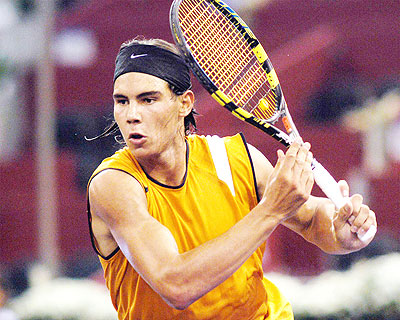 Rafael Nadal is battling to be fit. Net photo.