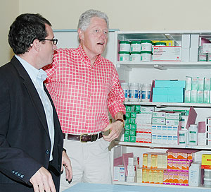 Former US President Bill Clinton (R) visited  Rwanda this week The New Times / File.