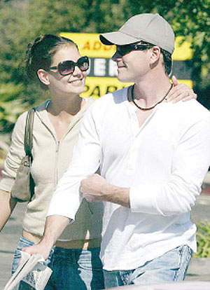 Katie Holmes and ex-fiancu00e9 Chris Klein. Net photo.