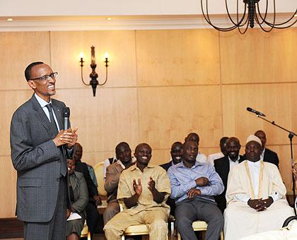President Kagame addressing members of the Ugandan Association in Rwanda on Friday. The Sunday Times / Village Urugwiro.