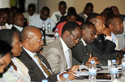 Governors and mayors during a meeting on performance contracts last work. The  New Times / John Mbanda.