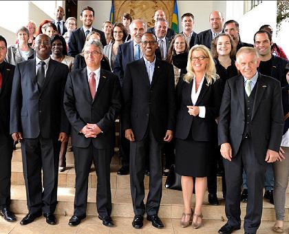 President Kagame with the delegation from Rhineland-Palatinate. The Sunday Times / Village Urugwiro.