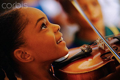 Playing musical instruments at a young age strengthens a childu2019s talent. Net photo.