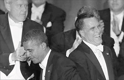 U.S. President Barack Obama and Republican presidential candidate Mitt Romney (R) are pictured on stage at the 67th Annual Alfred E. Smith Memorial Foundation dinner in New York October 18. Net photo.