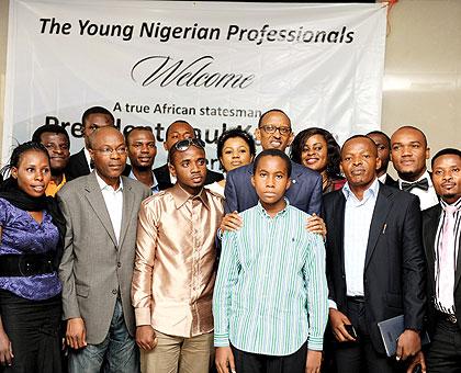 Young Nigerian professionals welcome President Kagame in Lagos, Nigeria, yesterday. The New Times/Courtesy photo