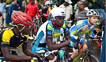 Team Kalisimbi rider Janvier Hadi (C) was the highest ranked Rwandan in the 21st position on day one.  The New Times / T. Kisambira.