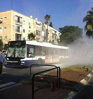 Explosion on bus in Tel Aviv yesterday injures at least 21. Net photo.