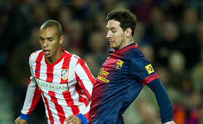 Adriano, Busquets and a Lionel Messi double secured Barcelonau2019s victory. Net photo.