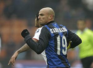 Esteban Cambiasso netted Interu2019s equaliser at the San Siro. Net photo.