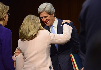 Senator Kerry after the nearly four-hour confirmation hearing. Net Photo.
