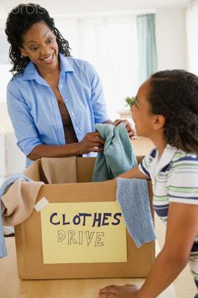 Donating clothes is a great way to show you care about others. Net photo.