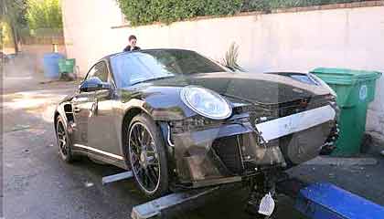 Chris Brown's car. Net photo.