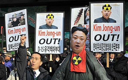 South Korean activists protest with an effigy of North Korean leader Kim Jong-Un during a rally denouncing North Koreau2019s nuclear test in Seoul .  Net photo.