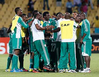 Nigeriau2019s players celebrate winning their 2013 African Nations Cup quarter final match against Ivory Coast. Net photo.