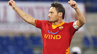 Francesco Totti reaches landmark in Roma win. Net photo.