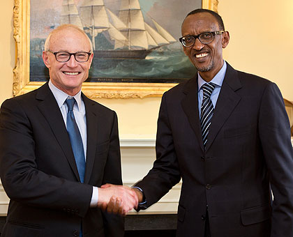Professor Michael Porter welcomes President Kagame at Harvard Business School yesterday. The President was due to give a lecture in the former's class last evening. The New Times/Villa....