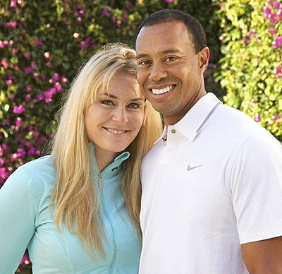 The pair posted pictures of themselves cuddling up together on Facebook in an effort to confirm the new relationship. Net photo.