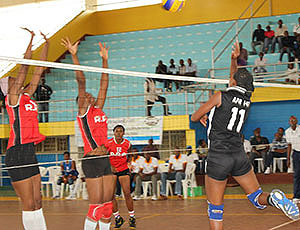 APR women volleyball team in action against RRA. The New Times / Peter Kamasa.