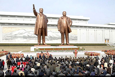 The Kim dynasty mausoleum in Pyongyang. Net photo.