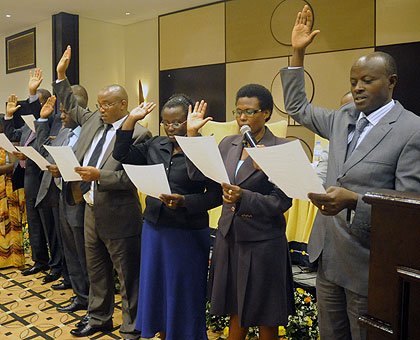 Ralga leadership take oath of office on Friday after best innovative districts were recognised. The New Times/John Mbanda