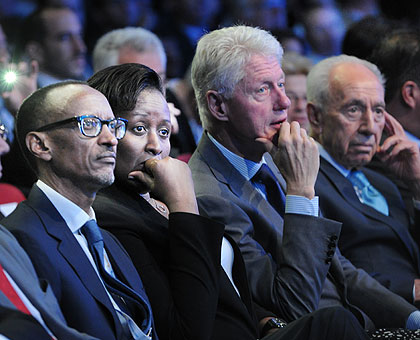 L-R: President Kagame, First Lady Jeannette, former US President Bill Clinton and Israeli President Shimon Peres attend the Presidential Award in Israel yesterday. The New Times/Village Urugwiro