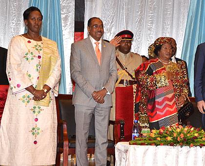 (L-R) First Lady, Jeannette Kagame, Sidibe and President Banda at the meeting. Sunday Times/Timothy Kisambira