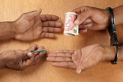 Despite being a country with zero-tolerance to corruption, justice system and police were reported to be the most corrupt insitutions in Rwanda. Net photo.