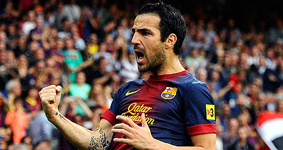 Cesc Fabregas- Barcelona midfielder wants to stay at club says team-mate Gerard Pique. Net photo.