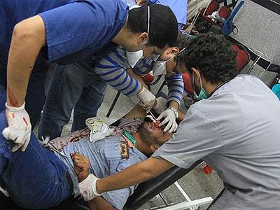 A field hospital in Cairo has been treating injured supporters of Mohammed Morsi. Net photo.