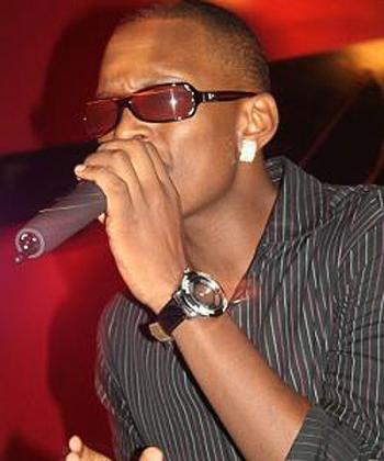 Toniks brings the house down.