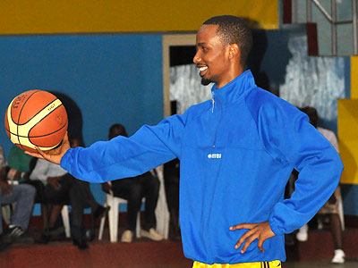 Small forward Lionen Hakizimana top scored for Espoir with 14 points in their 62-58 victory against Kenyan side USIU on Wednesday. Times Sport/Plaisir Muzogeye