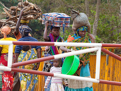 Returnees at Rusumo border. The national Commission for Human Rights will help them link up with their families. The New Times/File.