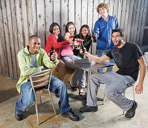 The rate at which teenagers are consuming alcohol is worrying. Net photo