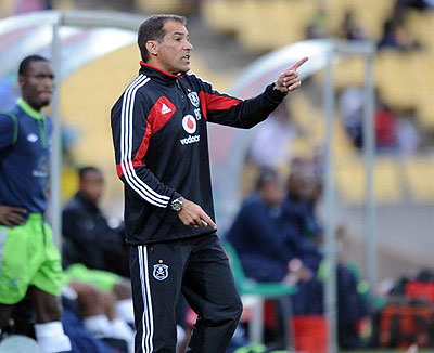 Orlando coach Roger de Sa.