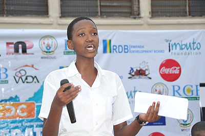 A student from GSO BUTARE gives supporting argument during the debate on Saturday.   The New Times/By Jean Pierre Bucyensenge
