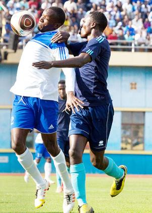 Meddie Kagere, left, seen here in action against his old club, Police.  On Saturday, he will lead Rayon Sports hunt for goals against Gicumbi. Times Sport / T. Kisambira.