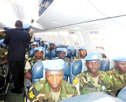 RDF soldiers arriving at Kigali International Airport after nine months of tour of duty in Darfur. The New Times/ Courtesy.