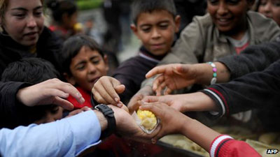The UN says more than half of Syrians need food, water and medical aid. Net photo.