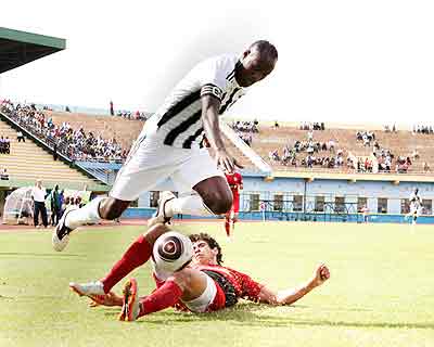 Then APR Captain Karekezi in action against Tunisian side Club Africain during the first leg of the 2011 CL preliminary round match at Amahoro stadium. Times Sport / T. Kisambira.