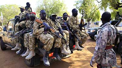  Government troops on patrol in Bor, the capital of Jonglei state they took from the rebels. Net photo. 