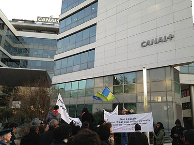 Protesters demonstrating before Canal+ lead offices in Paris. File photo.