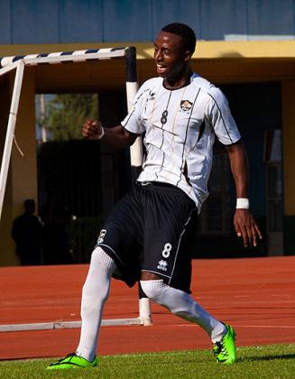 APR will be boosted by the return of influential defender Emery Bayisenge, who missed last weekend's draw over suspension.  Saturday Sport / T. Kisambira