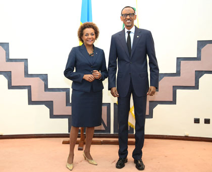 President Kagame poses with the Chancellor of the University of Ottawo, Michau00eblle Jean, shortly after the meeting at Village Urugwiro.  Courtesy.