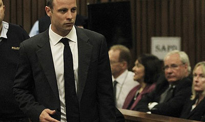 Oscar Pistorius walked into the court without any apparent glance at the relativesu2019 bench. Net photo.