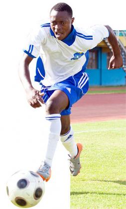 Striker Papy Kamanzi wll lead the line alongside Meddie Kagere as Rayon Sports seek to maintain their grip on top spot. File Photo